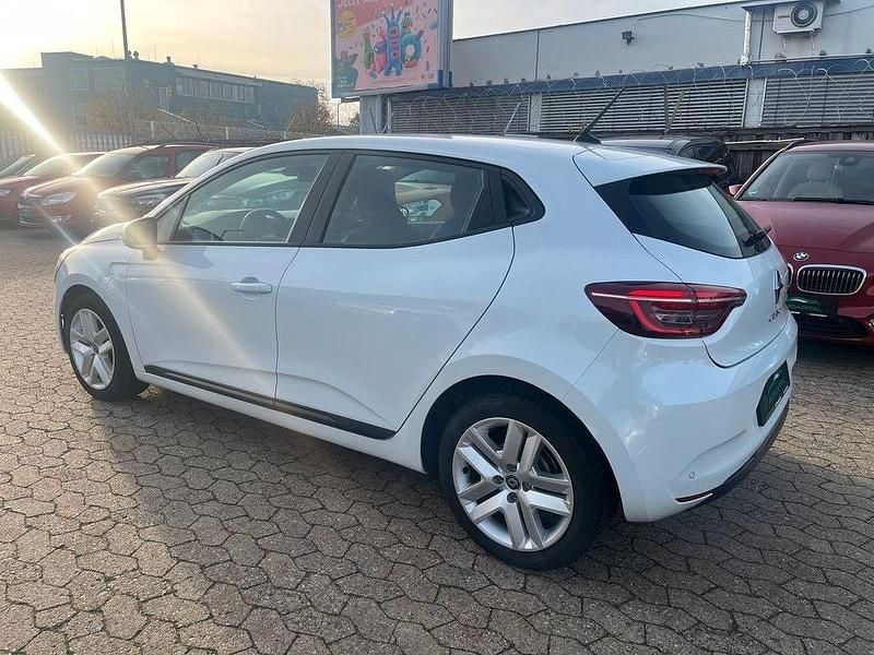 Gebraucht Renault Clio V Business 91 PS (66 kW) 2022 Weiß Kleinwagen