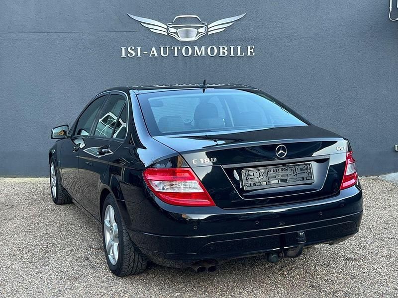 Gebraucht Mercedes C180 156 PS (114 kW) 2010 Schwarz Limousine