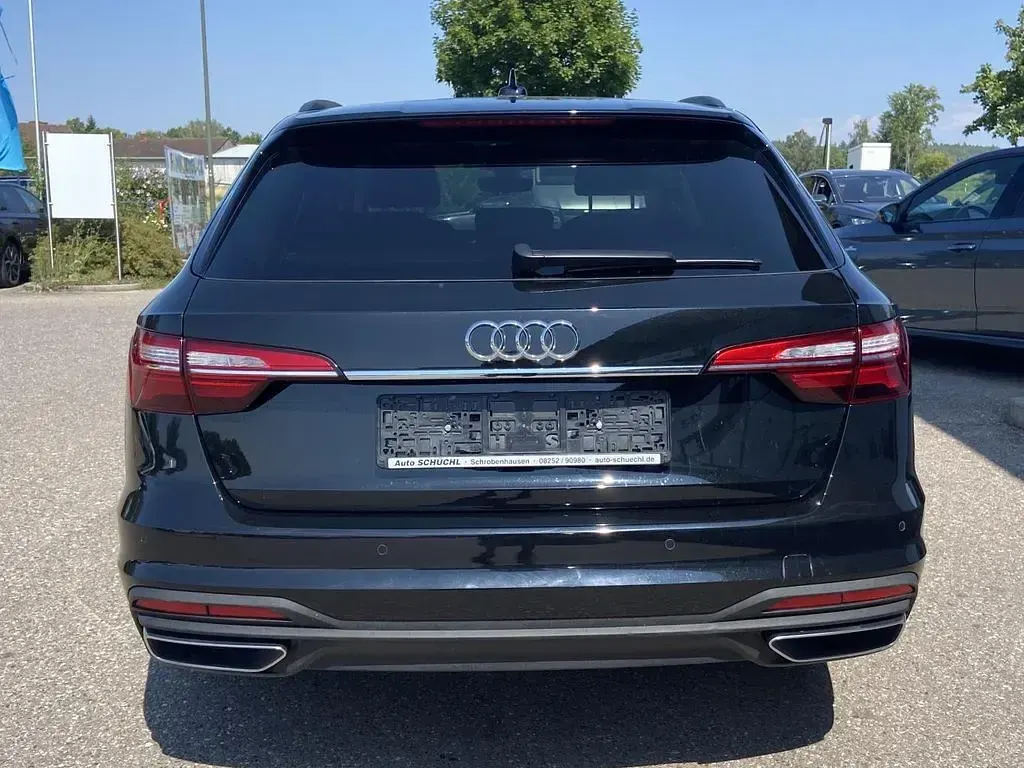 Gebraucht Audi A4 150 PS (110 kW) 2022 Schwarz Kombi