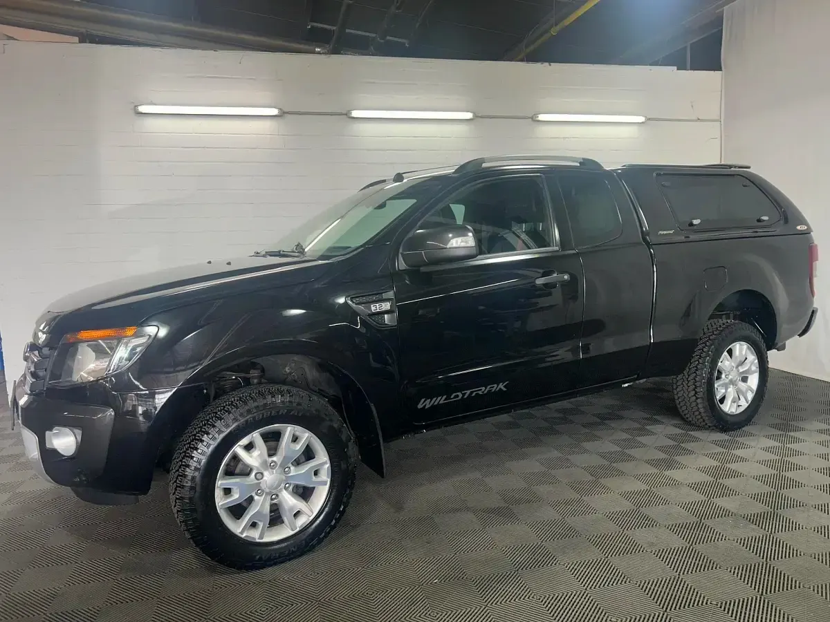 Gebraucht Ford Ranger Wildtrack 200 PS (147 kW) 2015 Pantherschwarz metallic Pickup