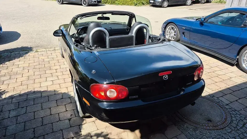 Gebraucht Mazda MX5 110 PS (80 kW) 2004 Schwarz Cabrio