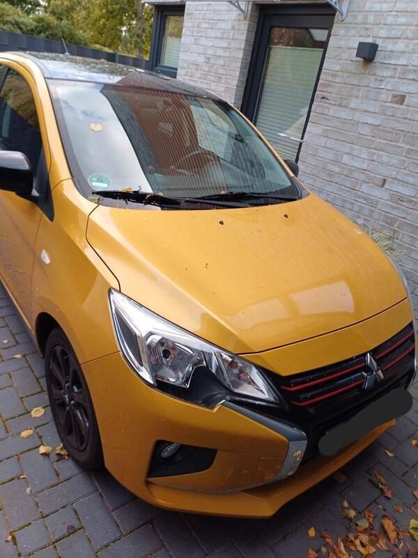 Gold Gebraucht 2021 Mitsubishi Space Star Spirit+ Kleinwagen | 10.800 € (Guter Preis) - Bild 1/4