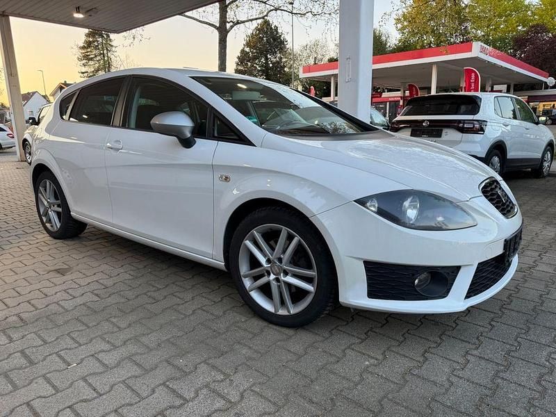 Usata Seat Leon FR 160 CV (117 kW) 2011 Bianco Utilitaria