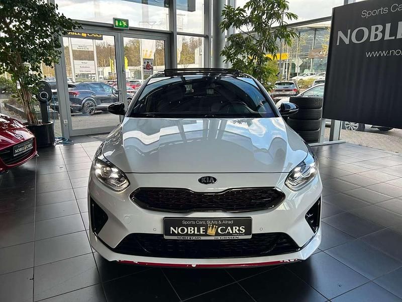 Gebraucht Kia ProCeed GT 204 PS (150 kW) 2019 Deluxe white (metallic) Kombi