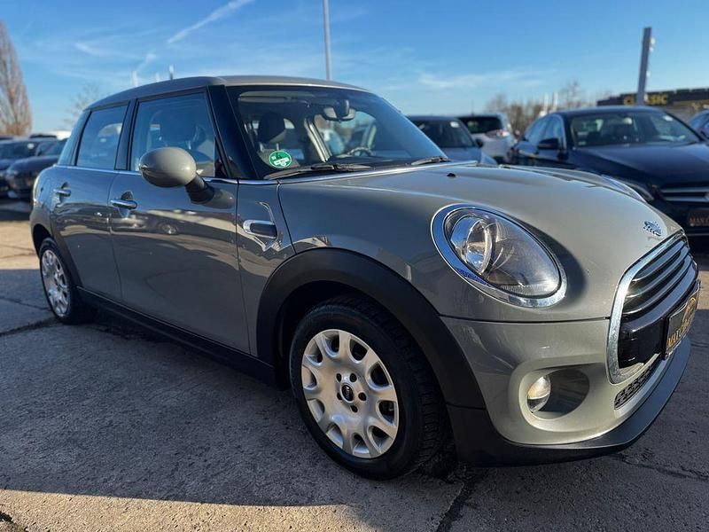 Gebraucht Mini Cooper D 116 PS (85 kW) 2019 Grau Kleinwagen