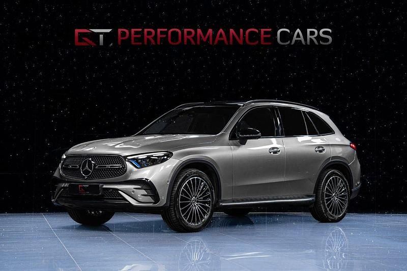 Silber Gebraucht 2022 Mercedes GLC220 AMG SUV | 56.990 € - Bild 1/3
