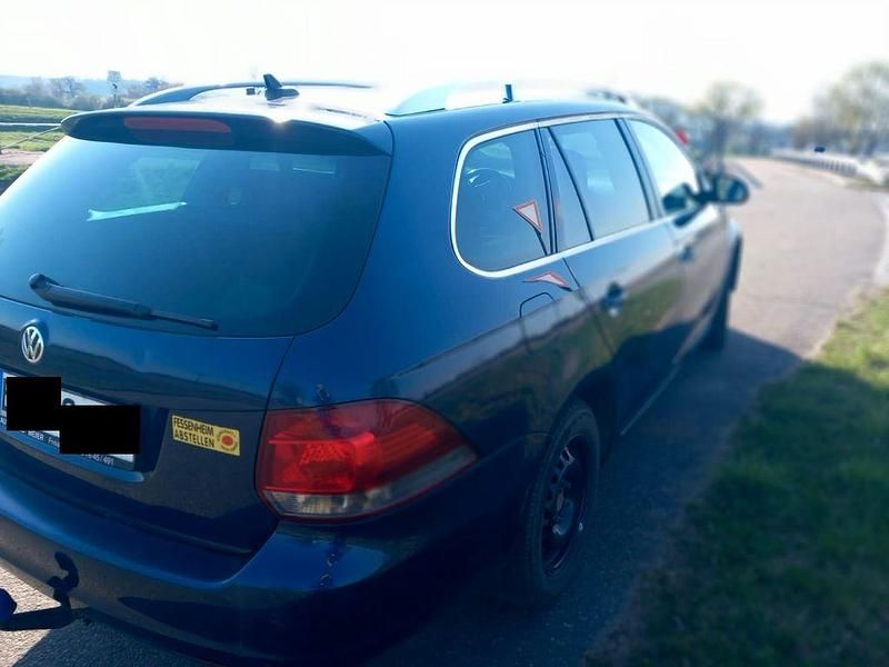 Gebraucht VW Golf VI Style 105 PS (77 kW) 2011 Blau Kleinwagen