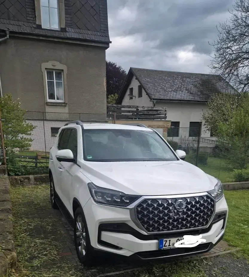 Gebraucht SsangYong Rexton Sapphire 203 PS (149 kW) 2023 Weiß SUV
