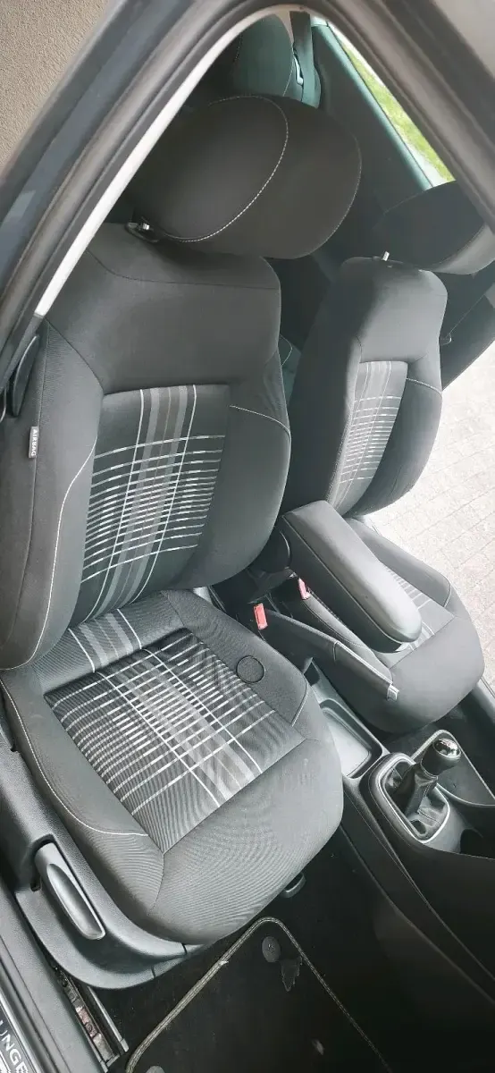 Usata VW Polo LOUNGE 60 CV (44 kW) 2016 Grigio Utilitaria