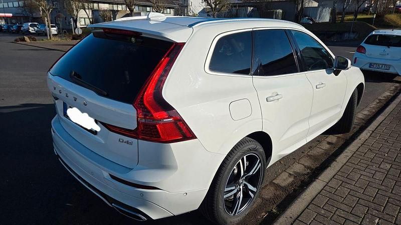 Gebraucht Volvo XC60 R-Design 190 PS (139 kW) 2018 Weiß SUV