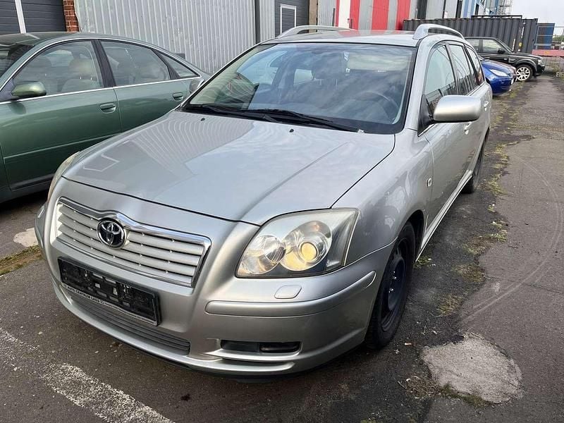 Silber Gebraucht 2006 Toyota Avensis Limousine | 1.990 € (Guter Preis) - Bild 1/4