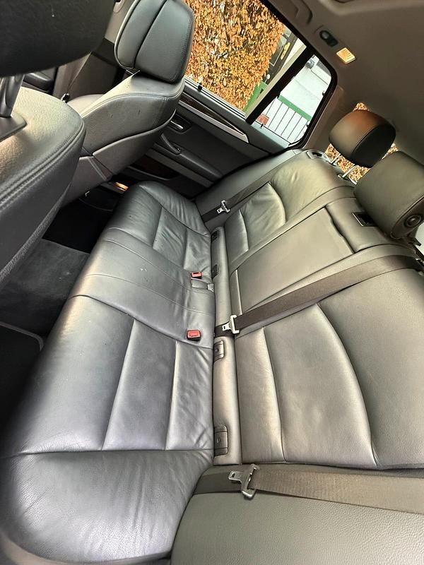 Gebraucht BMW 530 258 PS (189 kW) 2013 Silber Kombi