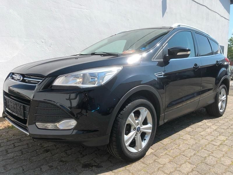 Gebraucht Ford Kuga Titanium 150 PS (110 kW) 2013 Schwarz SUV