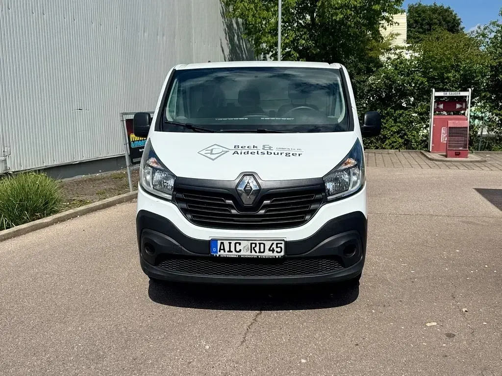 Gebraucht Renault Trafic Komfort 120 PS (88 kW) 2018 Weiß Van / Kleinbus