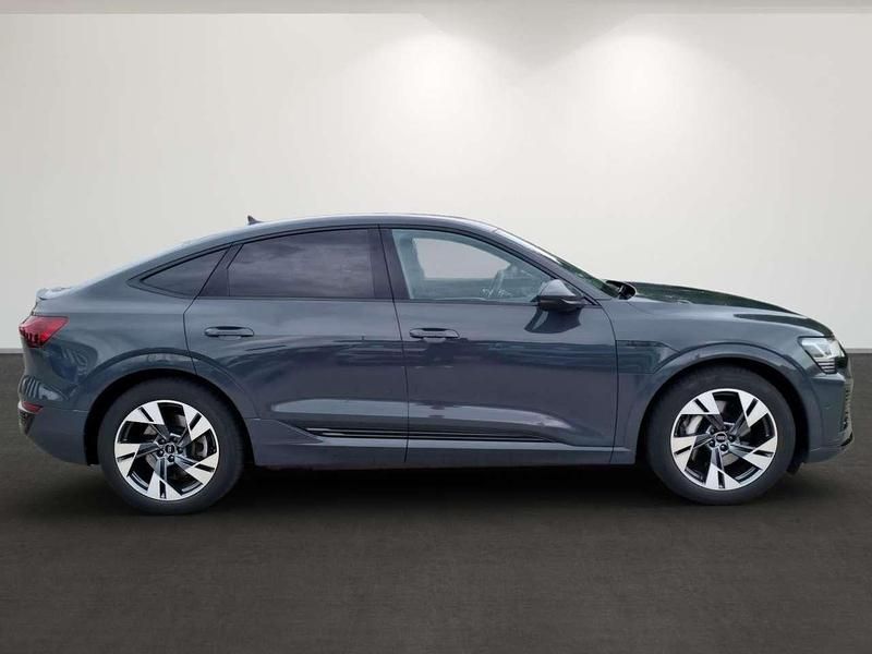 Gebraucht Audi Q8 e-tron S-Line 300 kW (408 PS) 2023 Magnetgrau SUV