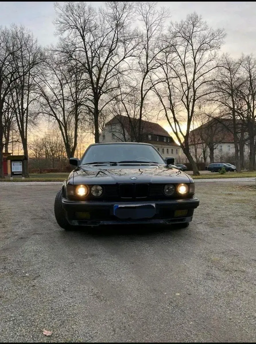 Gebraucht BMW 730 Performance 188 PS (138 kW) 1993 Schwarz Limousine