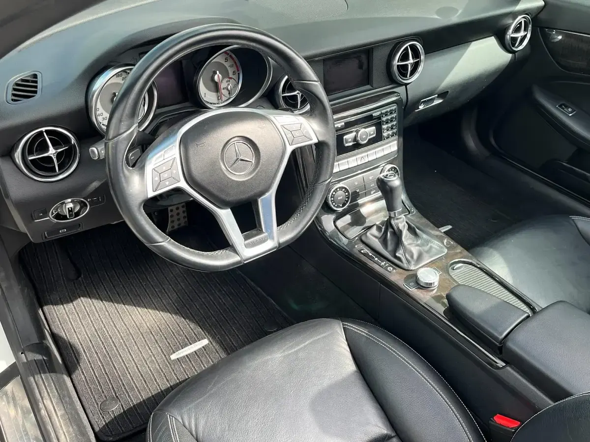 Gebraucht Mercedes SLK250 204 PS (150 kW) 2013 Weiß Cabrio