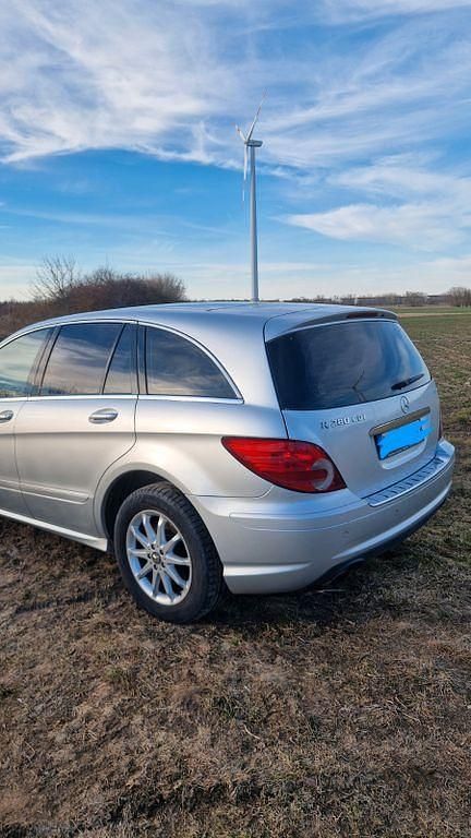 Gebraucht Mercedes R280 190 PS (139 kW) 2010 Silber Van / Kleinbus