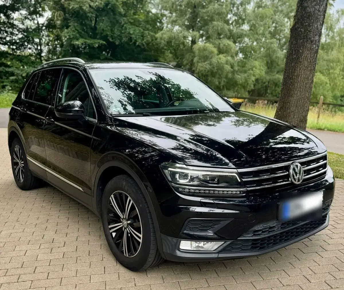 Gebraucht VW Tiguan Sound 150 PS (110 kW) 2017 Schwarz SUV