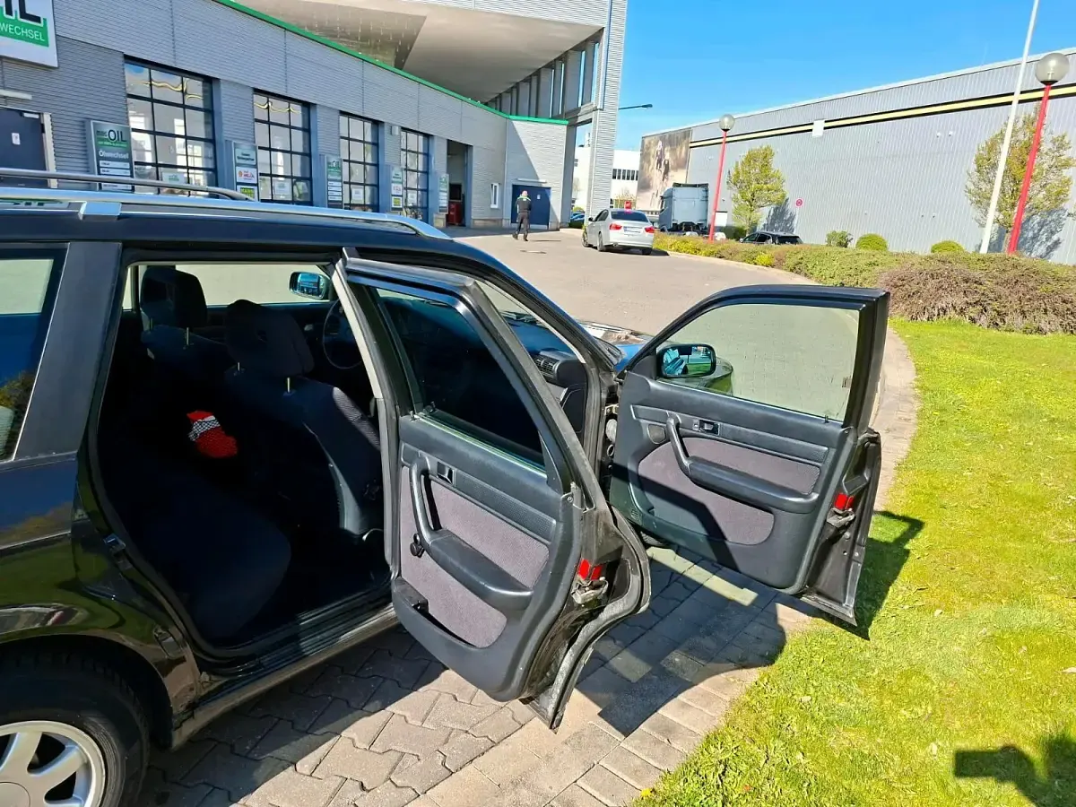 Gebraucht Audi 100 133 PS (97 kW) 1994 Schwarz Kombi