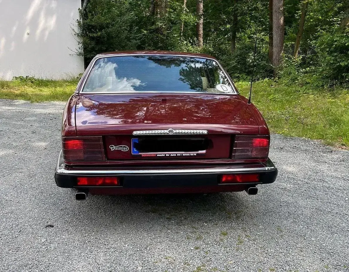 Gebraucht Jaguar XJ40 197 PS (144 kW) 1988 Rot Limousine