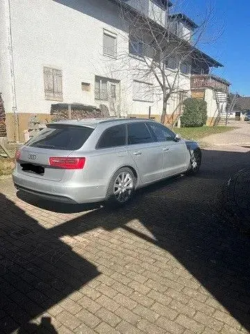 Gebraucht Audi A6 177 PS (130 kW) 2011 Silber Kombi