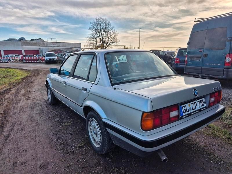 Gebraucht BMW 316 100 PS (73 kW) 1988 Grau Limousine
