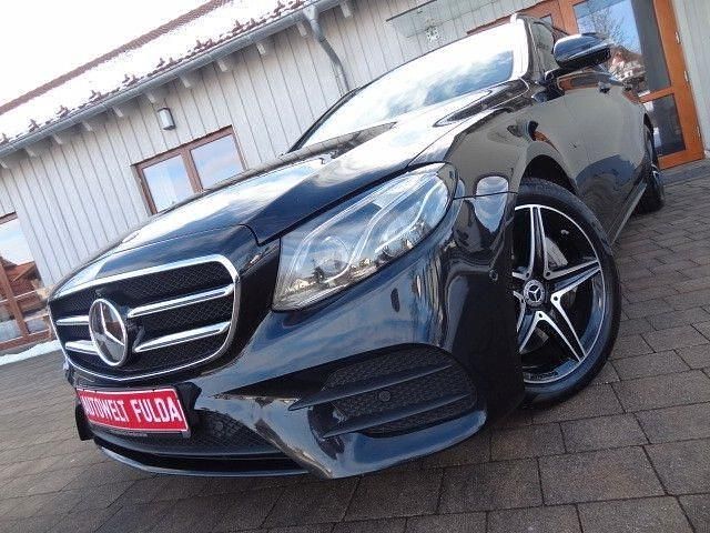 Gebraucht Mercedes E300 AMG 194 PS (142 kW) 2019 Schwarz Limousine