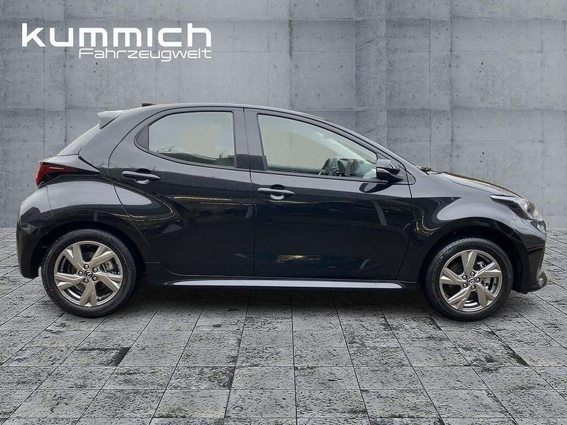 Neu Mazda 2 Exclusive 116 PS (85 kW) 2026 Schwarz Kleinwagen