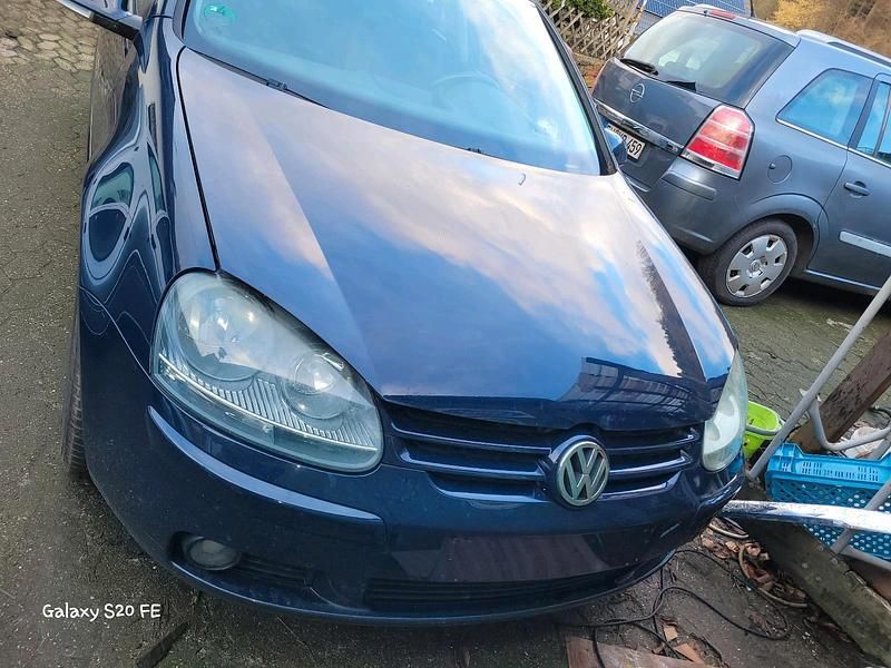Gebraucht VW Golf V 115 PS (84 kW) 2004 Blau Kleinwagen