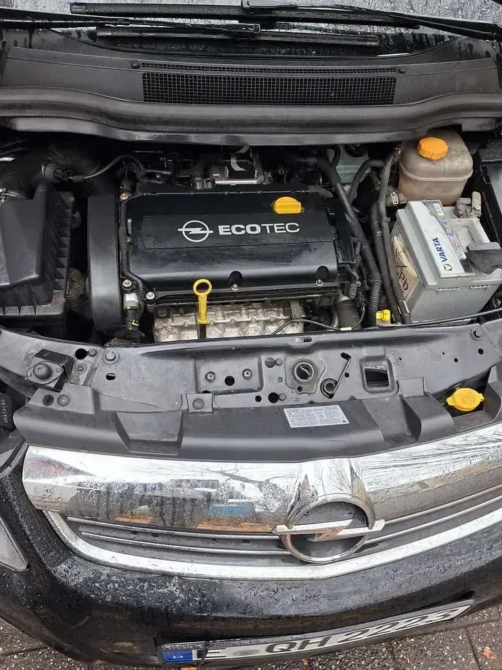 Gebraucht Opel Zafira Cosmo 116 PS (85 kW) 2008 Van / Kleinbus