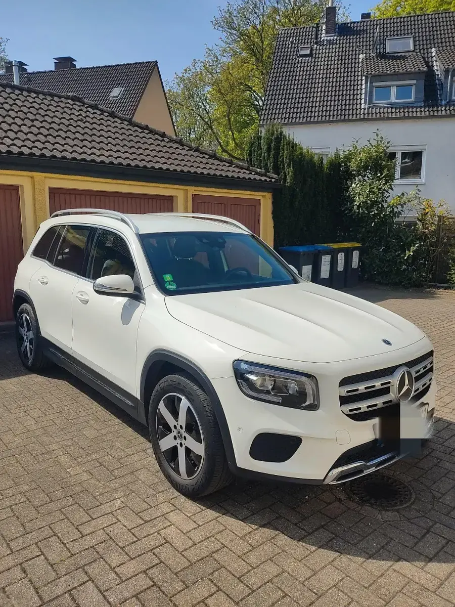Gebraucht Mercedes GLB180 136 PS (100 kW) 2022 Weiß SUV