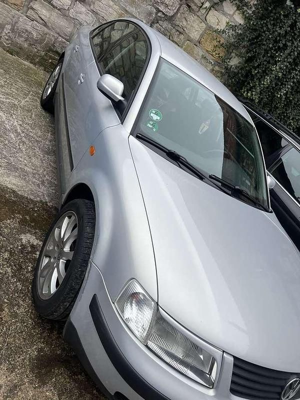 Gebraucht VW Passat Comfortline 101 PS (74 kW) 1998 Limousine