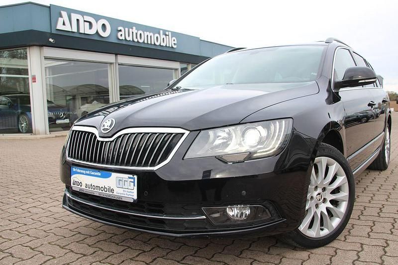 Gebraucht Skoda Superb Exclusive 170 PS (125 kW) 2015 Schwarz Kombi