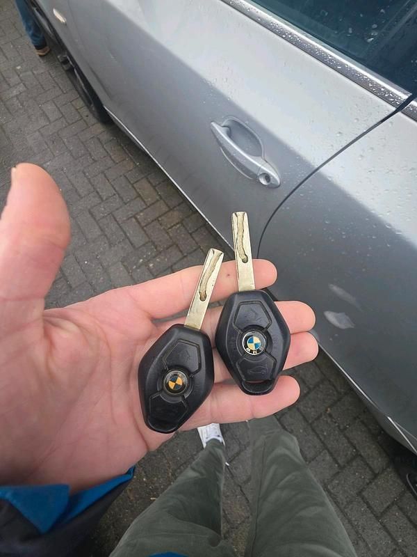 Gebraucht BMW 525 252 PS (185 kW) 2005 Silber Limousine