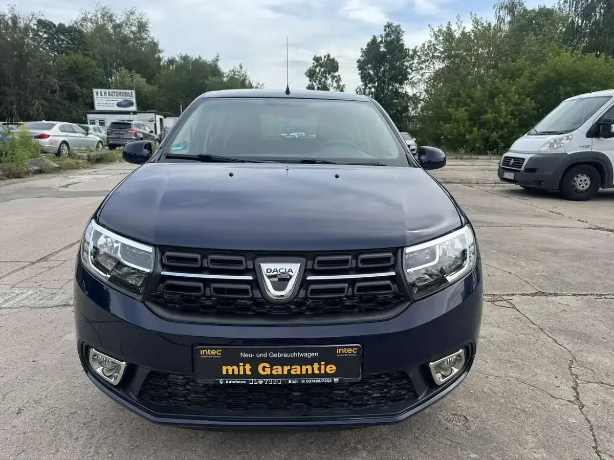 Gebraucht Dacia Sandero 73 PS (53 kW) 2018 Blau Limousine