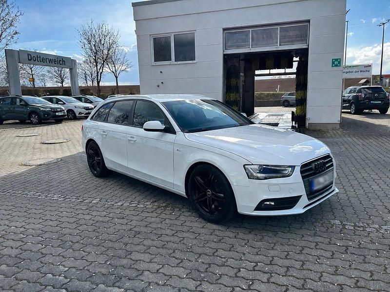 Gebraucht Audi A4 S-Line 190 PS (139 kW) 2015 Weiß Kombi