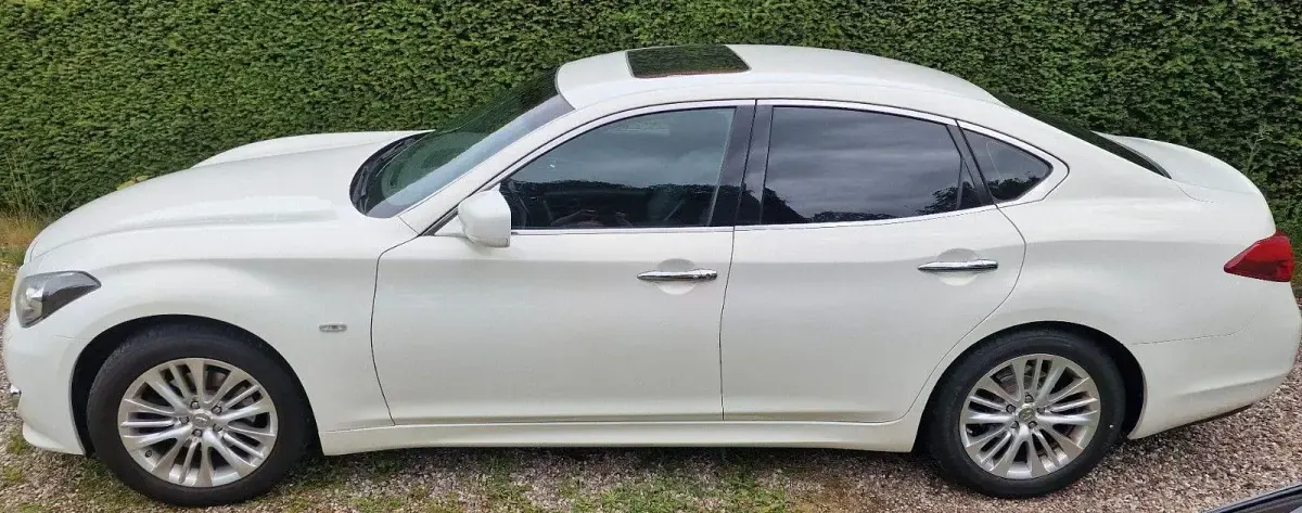 Gebraucht Infiniti Q70 Premium 364 PS (267 kW) 2014 Weiß Limousine