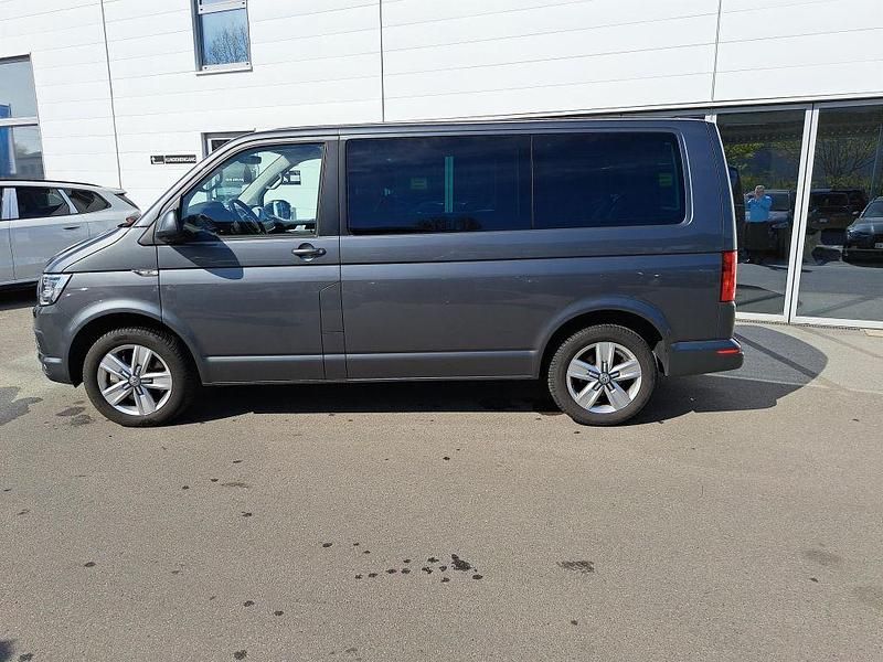 Usata VW Multivan Comfortline 204 CV (150 kW) 2017 Argento Monovolume