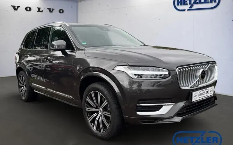 Używany Volvo XC90 Plus 250 KM (183 kW) 2023 Szary SUV