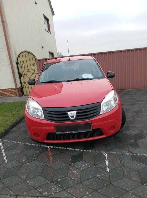 Gebraucht Dacia Sandero Basis 75 PS (55 kW) 2009 Rot Kleinwagen