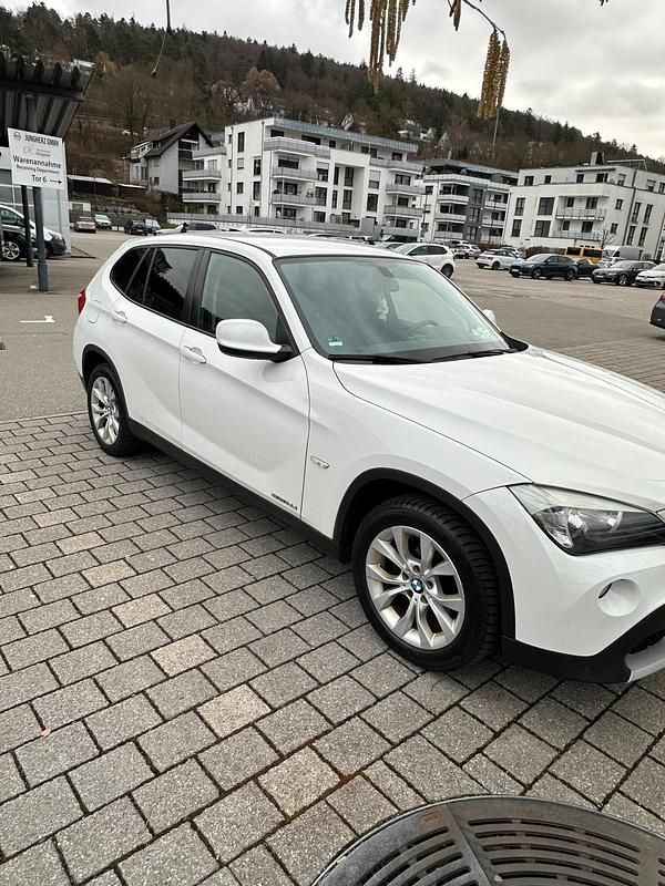 Gebraucht BMW X1 143 PS (105 kW) 2010 Weiß SUV