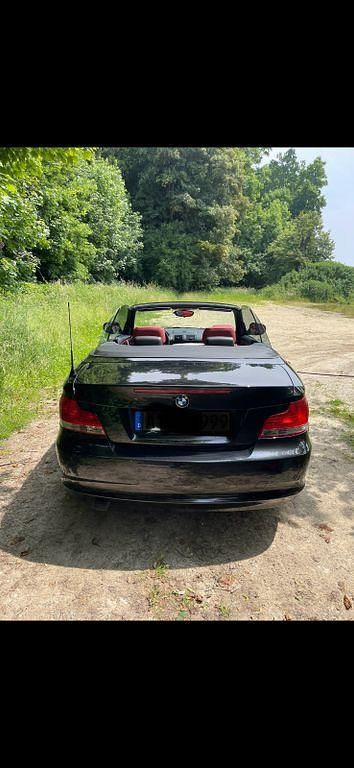 Gebraucht BMW 118 Cabriolet 143 PS (105 kW) 2009 Schwarz Cabrio