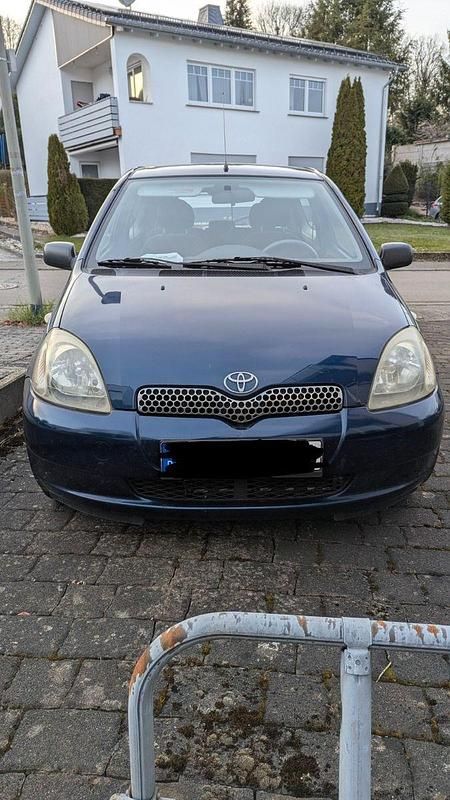 Gebraucht Toyota Yaris 86 PS (63 kW) 2002 Blau Limousine