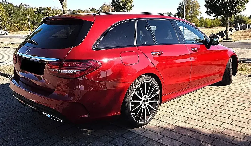 Gebraucht Mercedes C220 AMG line 194 PS (142 kW) 2018 Rot Limousine