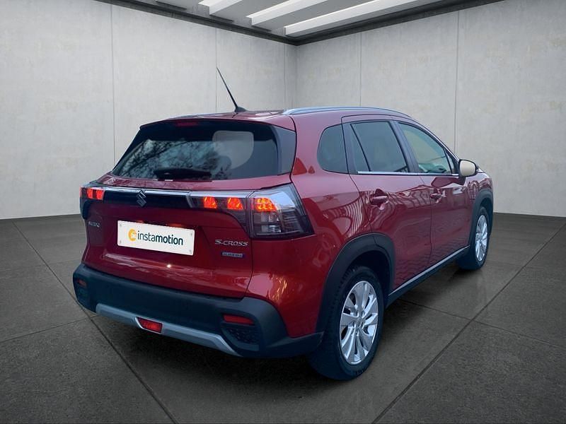Gebraucht Suzuki SX4 129 PS (94 kW) 2023 Rot SUV