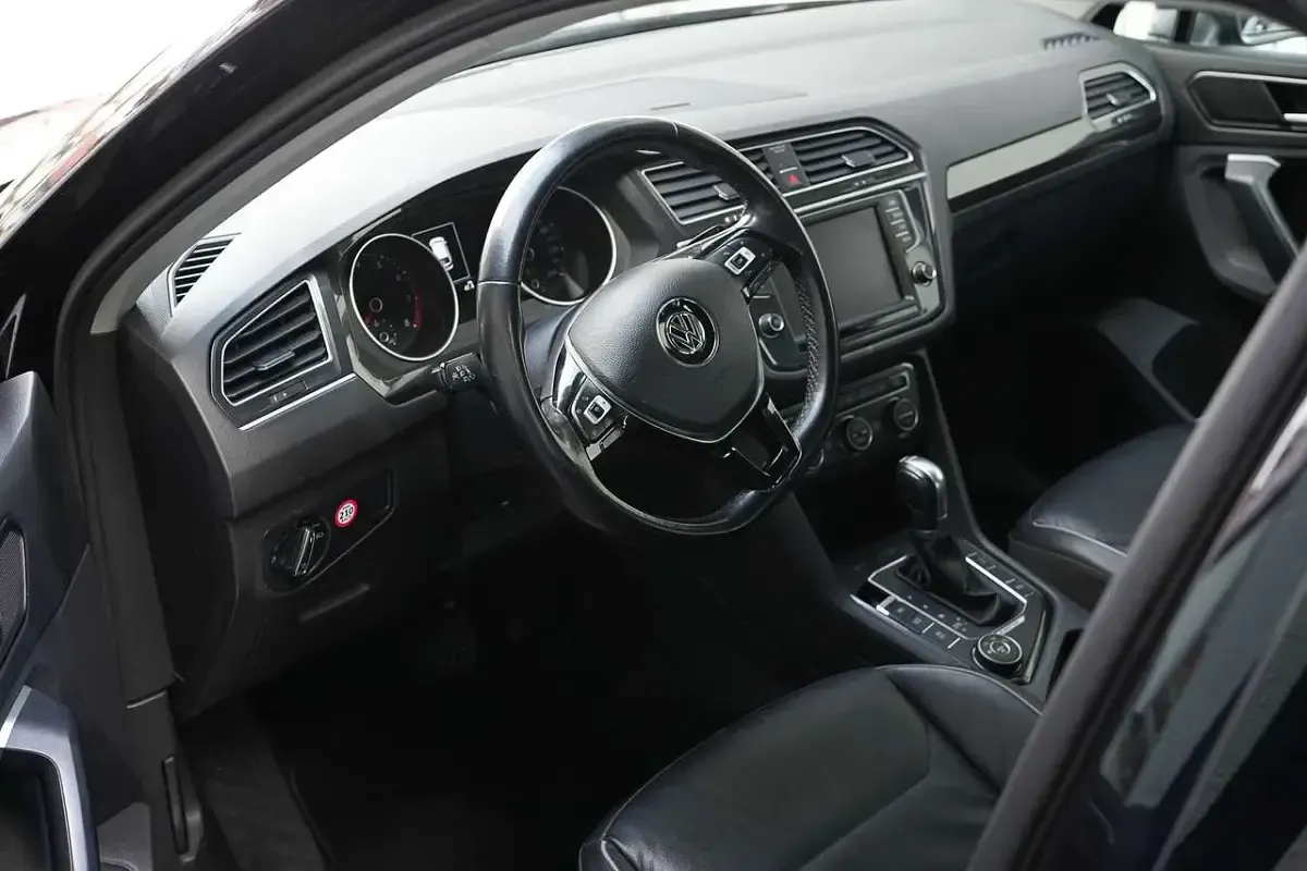 Gebraucht VW Tiguan Highline 179 PS (131 kW) 2016 Schwarz SUV