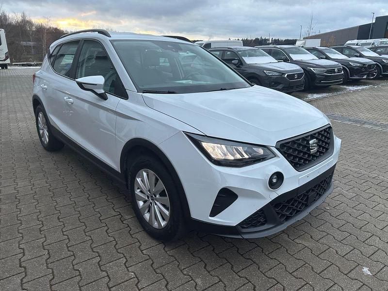 Gebraucht Seat Arona Style 95 PS (69 kW) 2023 Weiß SUV