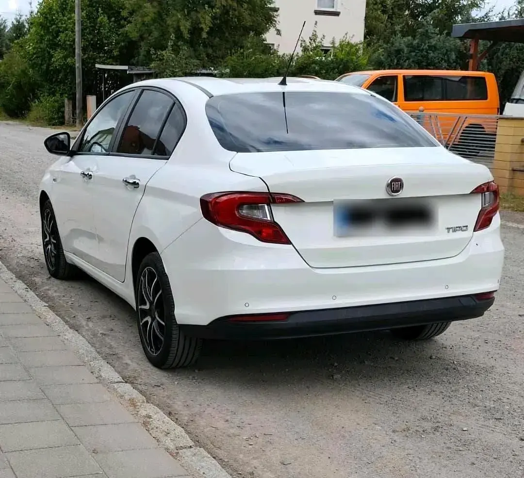 Gebraucht Fiat Tipo 95 PS (69 kW) 2017 Weiß Limousine
