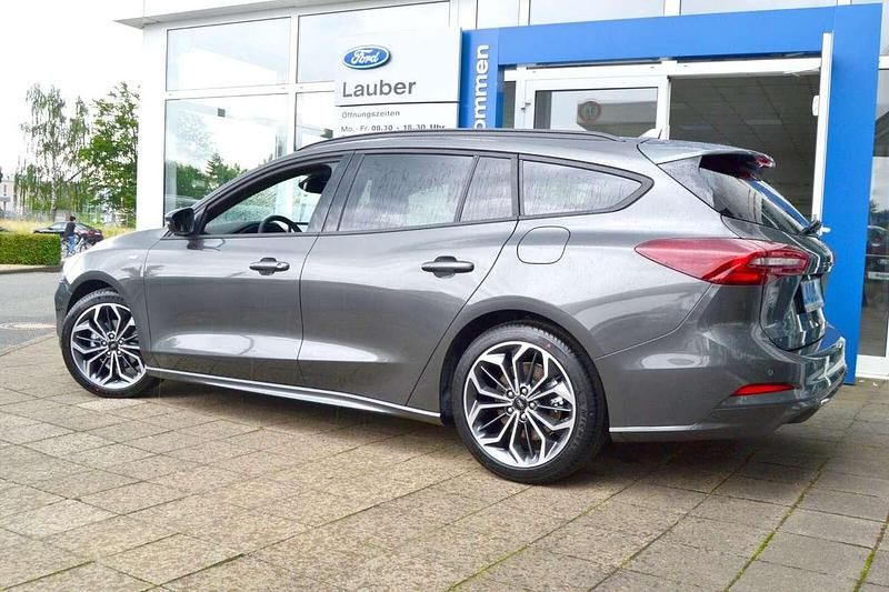 Gebraucht Ford Focus ST-Line X 155 PS (114 kW) 2025 Magneticgrau Kombi